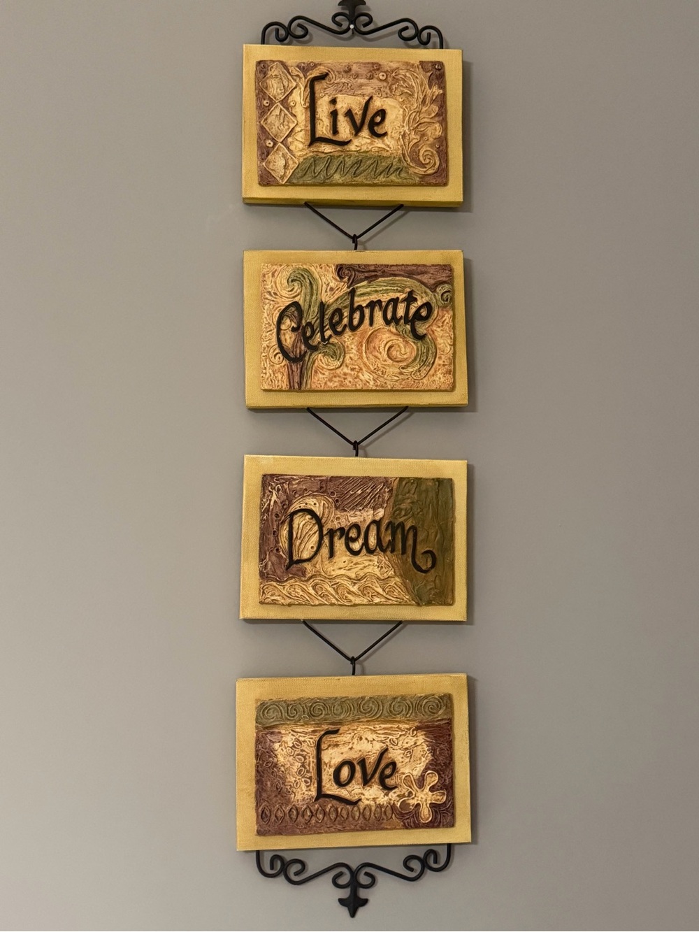 Home Interiors Brown and Cream Label Plaque